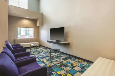 Photo 5 - La Quinta Inn by Wyndham Richmond South