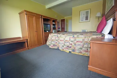 Photo 2 - Gateway Inn