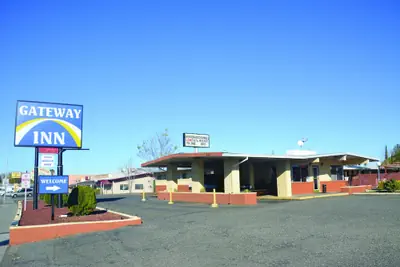 Photo 5 - Gateway Inn