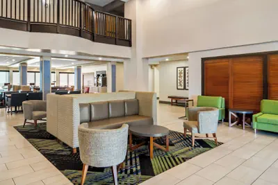 Photo 5 - Holiday Inn Express & Suites Jacksonville SE- Med Ctr Area by IHG