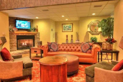 Photo 3 - Edgewater Hotel - Gatlinburg