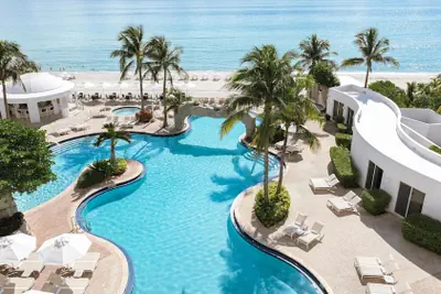 Photo 2 - Trump International Beach Resort
