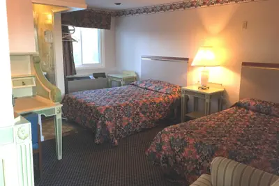 Photo 4 - Budget Inn North Stonington