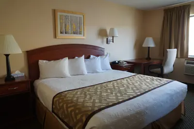 Photo 2 - Luxury Inn And Suites