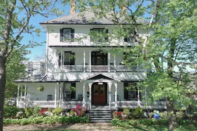 Photo 2 - 1898 Waverly Inn