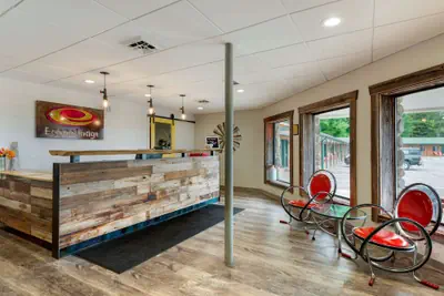 Photo 4 - Econo Lodge Lakeview