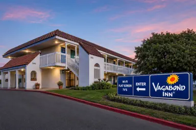 Photo 2 - Vagabond Inn Santa Barbara - Carpinteria South