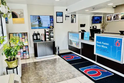 Photo 3 - Motel 6 San Luis Obispo, CA - South
