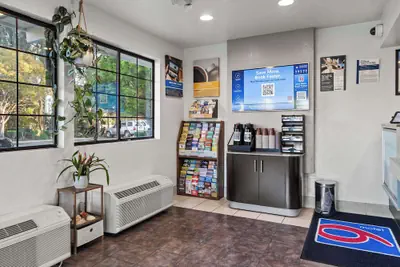 Photo 5 - Motel 6 San Luis Obispo, CA - South