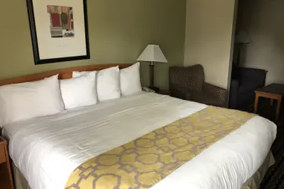 Photo 5 - Baymont by Wyndham Fort Wayne