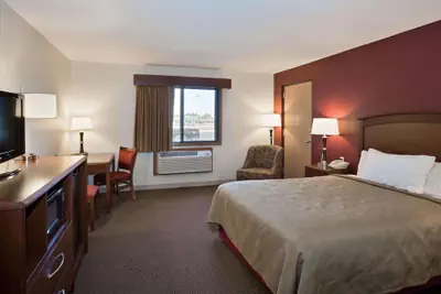 Photo 5 - AmericInn by Wyndham Mitchell