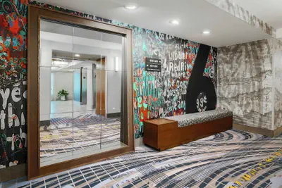 Photo 3 - Hampton Inn & Suites Austin Downtown