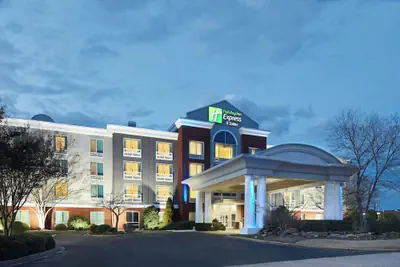 Photo 2 - Holiday Inn Express I-26 & Us 29 At Westgate Mall by IHG