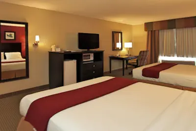 Photo 5 - Holiday Inn Express Hotel & Suites Defiance by IHG
