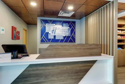 Photo 4 - Holiday Inn Express & Suites Richmond by IHG