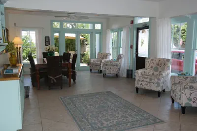 Photo 4 - Heron House Court - Adult Only