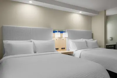 Photo 3 - Garner Hotel Boise Airport by IHG