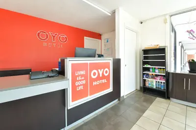 Photo 2 - OYO Hotel Valdosta GA I-75