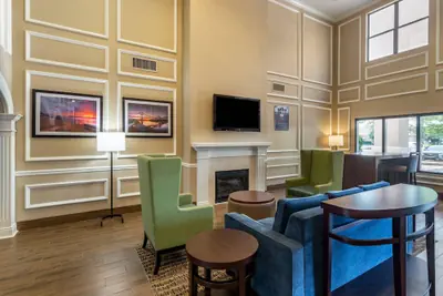 Photo 3 - Comfort Suites Southaven - Memphis South