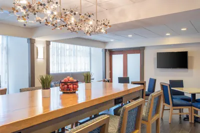 Photo 4 - Hampton Inn Akron-South