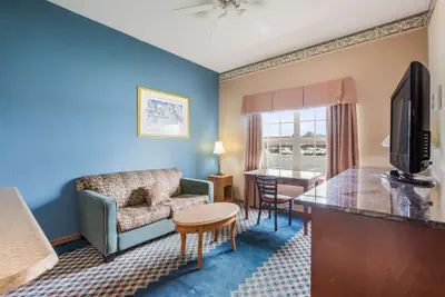 Photo 3 - Americas Best Value Inn & Suites Three Rivers