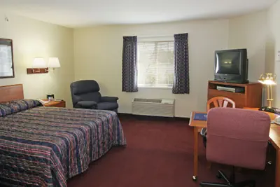 Photo 4 - Candlewood Suites Newport News/Yorktown by IHG