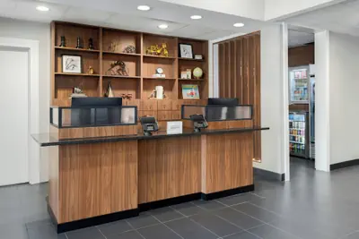 Photo 5 - Four Points by Sheraton College Park Atlanta Airport