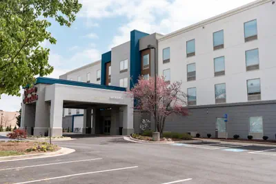 Photo 2 - Hampton Inn & Suites Leesburg