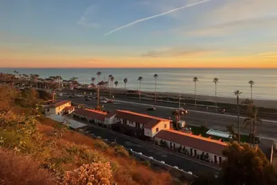 Photo 2 - Capistrano Coast House