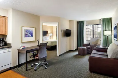 Photo 5 - Aspen Suites
