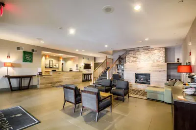 Photo 3 - Country Inn & Suites by Radisson, Fond du Lac, WI