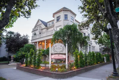 Photo 2 - The Sterling Hotel