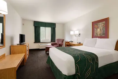 Photo 5 - Travelodge by Wyndham Hermiston