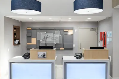 Photo 3 - Holiday Inn Express & Suites Lake Forest by IHG