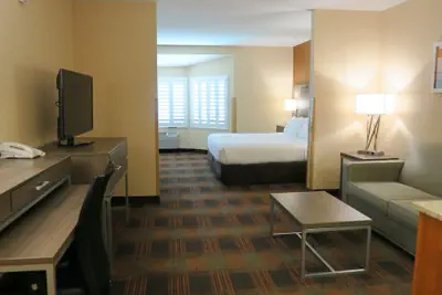 Photo 4 - Holiday Inn Express & Suites Elk Grove Central - Hwy 99 by IHG