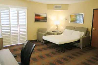 Photo 5 - Holiday Inn Express & Suites Elk Grove Central - Hwy 99 by IHG