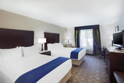 Photo 5 - Holiday Inn Express Hotel & Suites Mebane by IHG