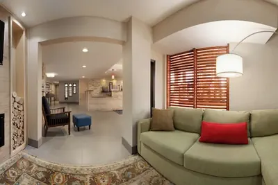 Photo 5 - Country Inn & Suites by Radisson, Bakersfield, CA