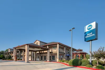 Photo 2 - Best Western Lake Conroe Inn