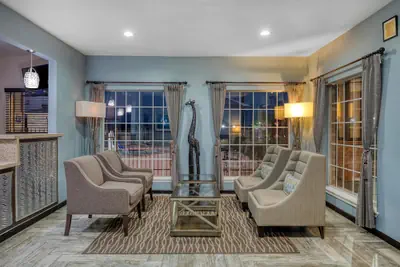 Photo 5 - Best Western Lake Conroe Inn