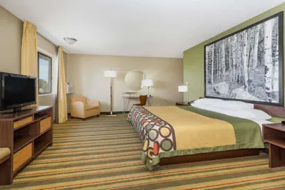 Photo 3 - Super 8 by Wyndham Montrose