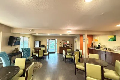 Photo 3 - Quality Inn Crestview I-10 Eglin AFB Area