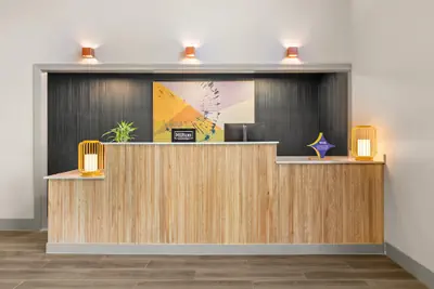 Photo 5 - Spark by Hilton Eden Prairie