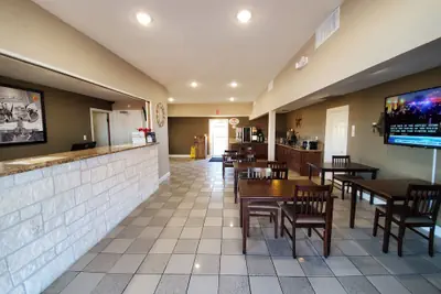 Photo 3 - Super 8 by Wyndham Abilene North