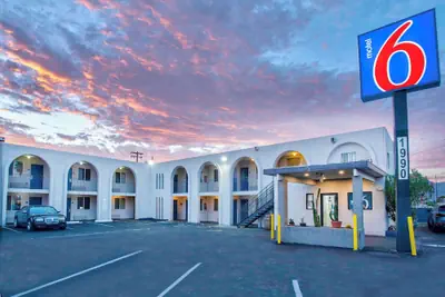Photo 2 - Motel 6 Tucson, AZ - East Williams Center