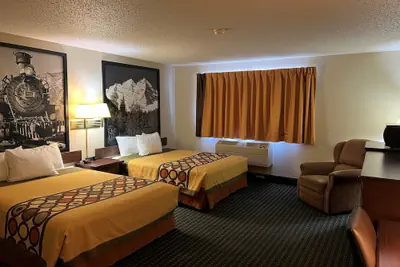 Photo 5 - Super 8 by Wyndham Trinidad