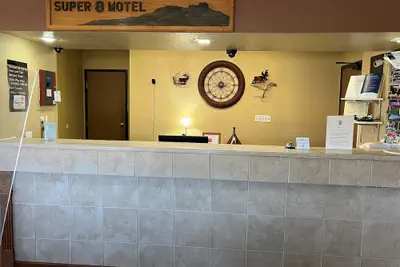 Photo 3 - Super 8 by Wyndham Trinidad