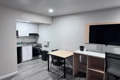 Photo 5 - Travelodge by Wyndham Redding CA