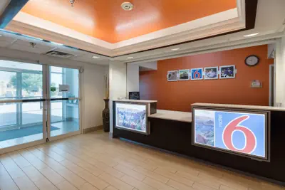 Photo 3 - Motel 6 Hillsboro, TX