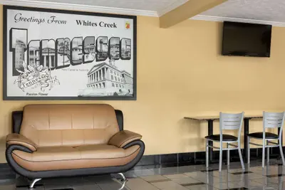 Photo 5 - Super 8 by Wyndham Whites Creek/ Nashville NW Area